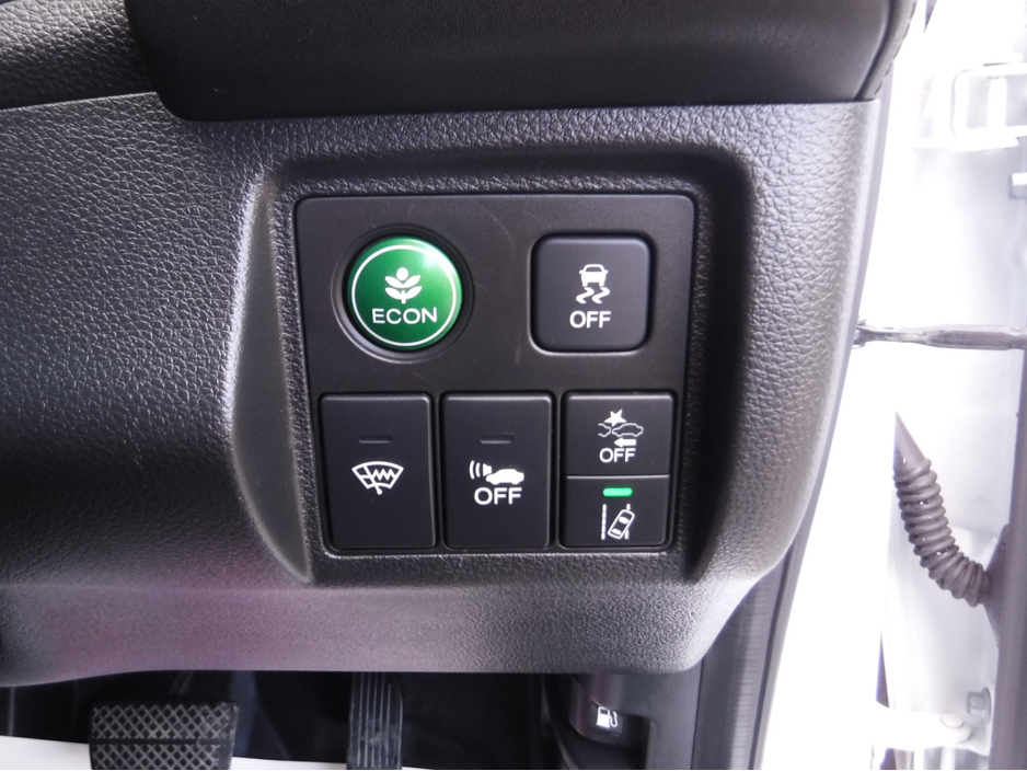 2020 Honda Vezel - image 14