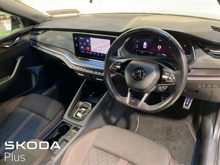 2024 Skoda Octavia - image 3