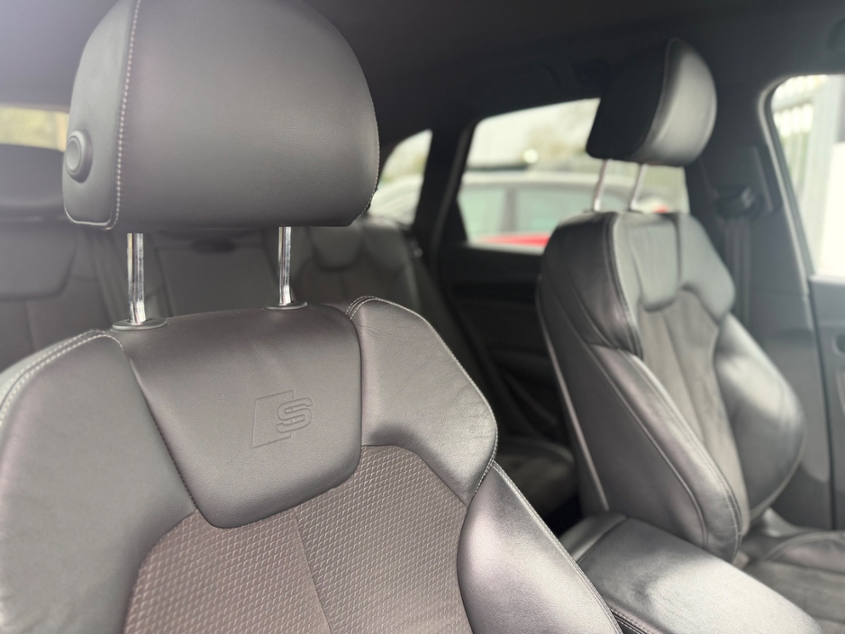 2020 Audi Q5 - image 10