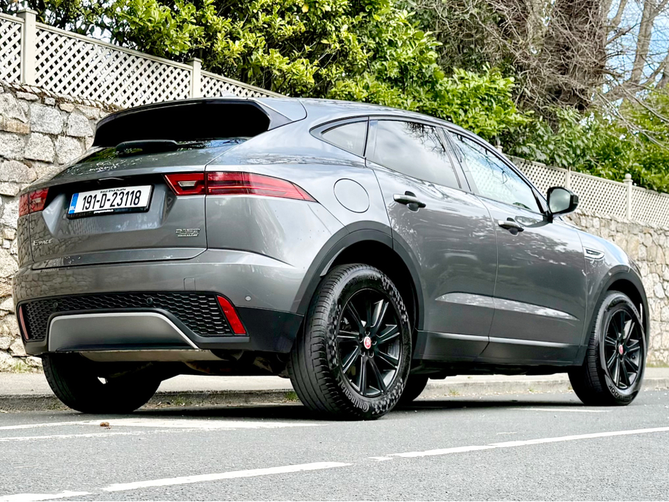 2019 Jaguar E-Pace - image 11