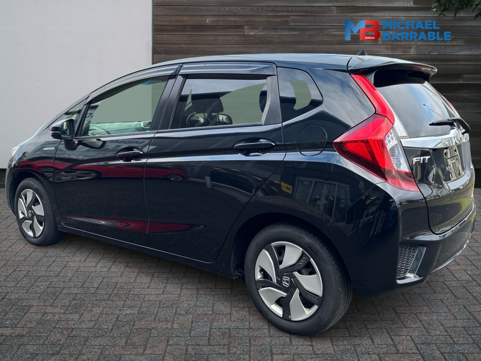 2015 Honda Fit 1.5L Petrol Hybrid Automatic €10,950