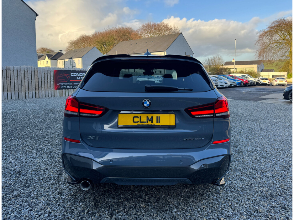 2021 BMW X1 - image 13