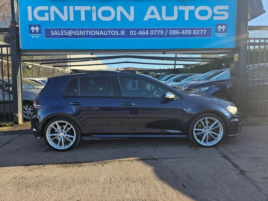 2016 Volkswagen Golf - image 2