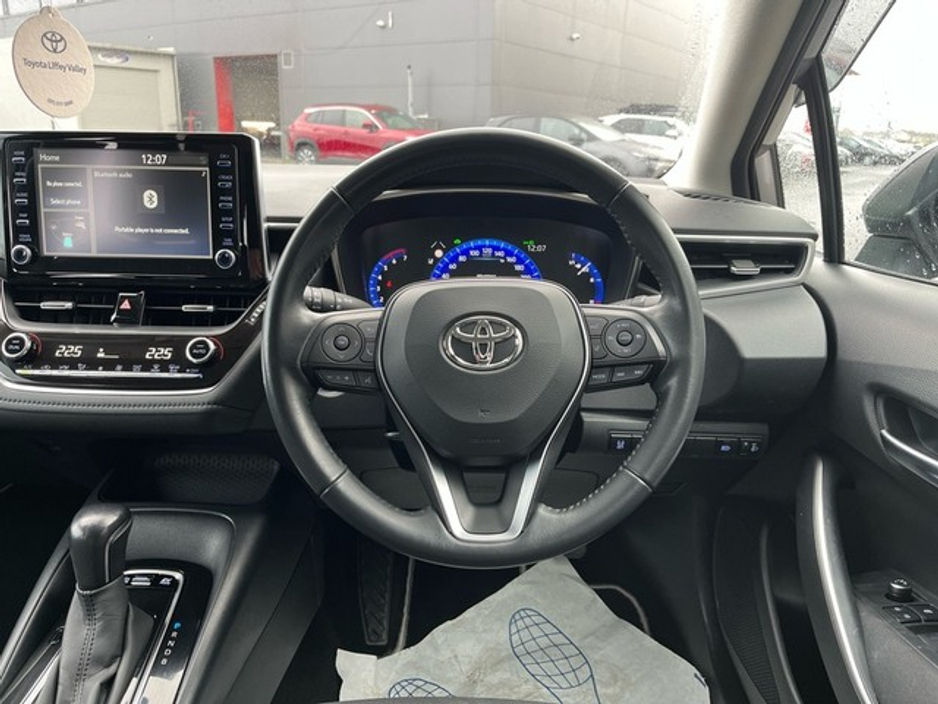 2022 Toyota Corolla - image 9