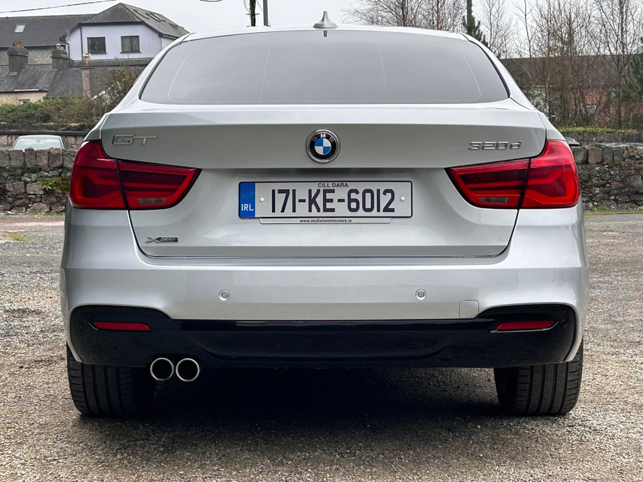 2017 BMW 3 Series - image 5