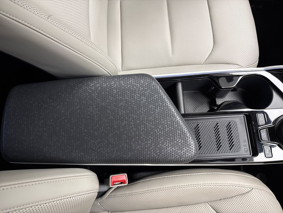 2022 Kia EV6 - image 15