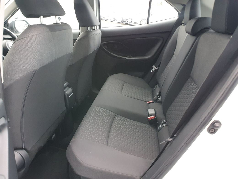 2023 Toyota Yaris Cross 1.5 HYBRID CR CROSS LUNA