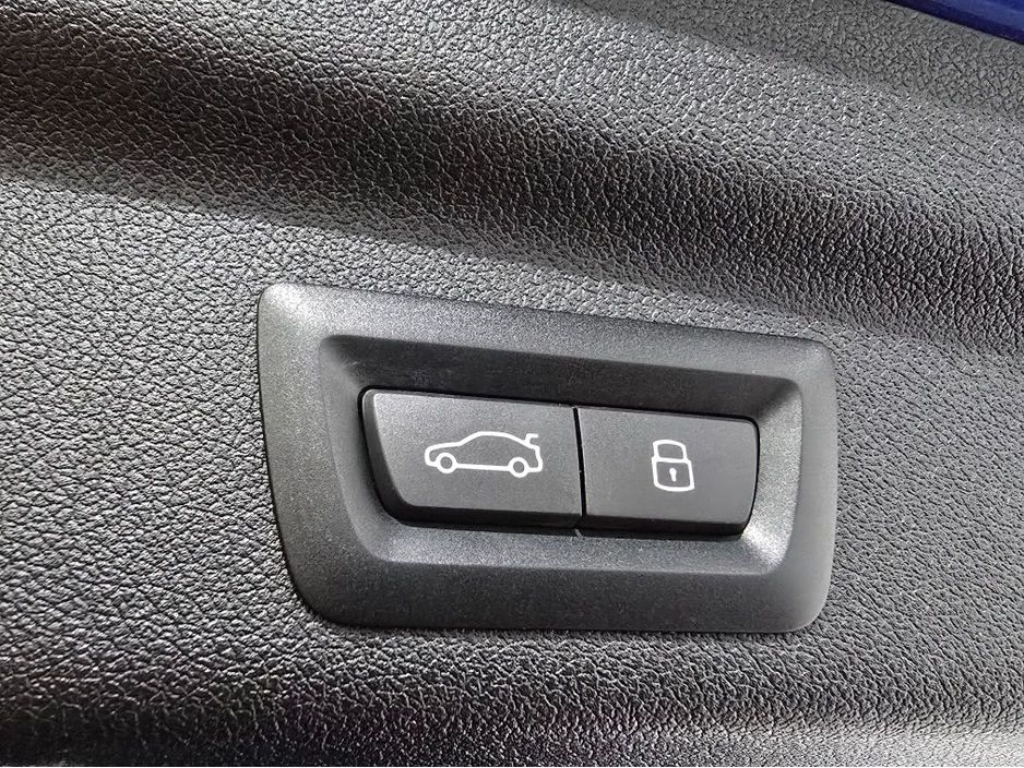 2023 BMW 2 Series Active Tourer - image 13