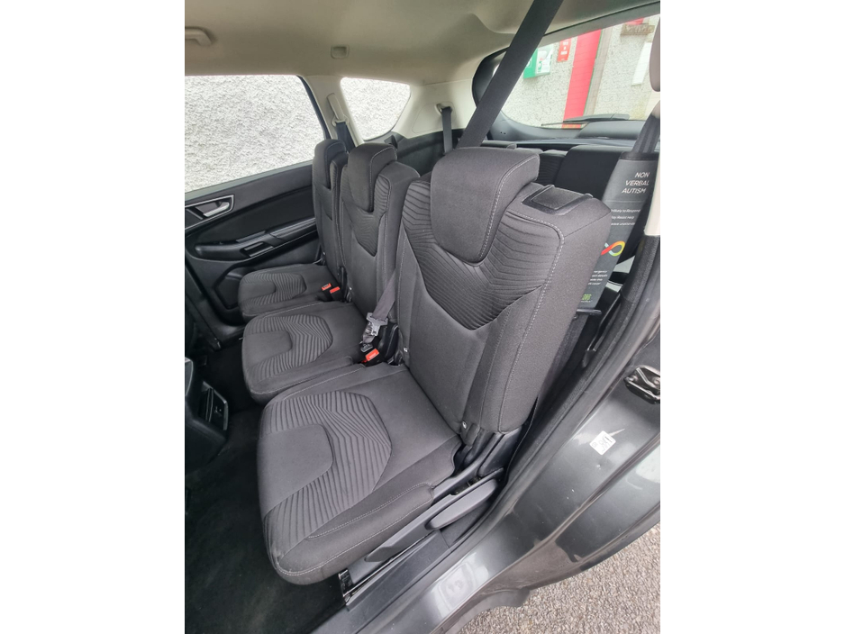 2016 Ford S-Max - image 21