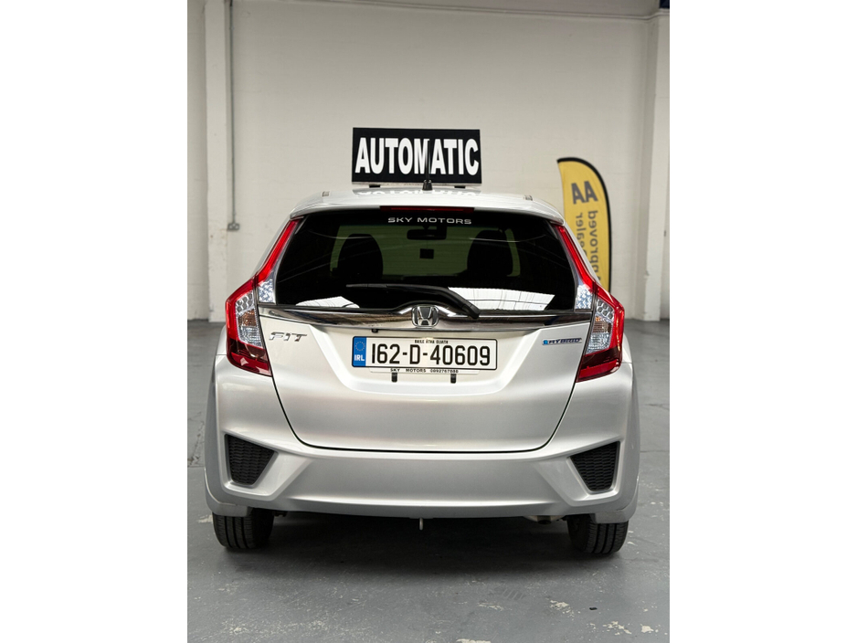 2016 Honda Fit  €10,990