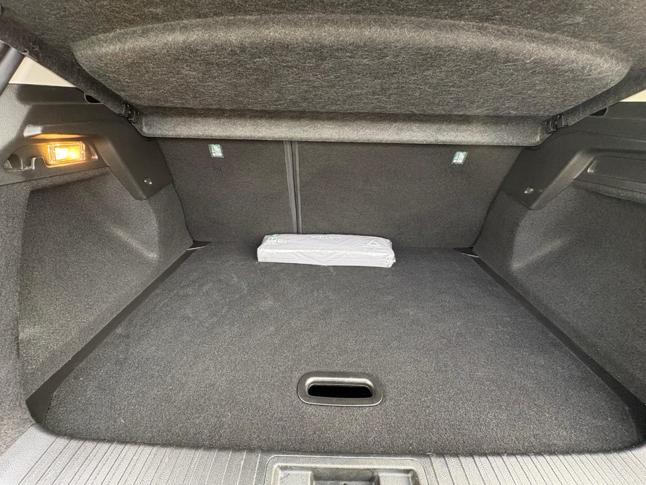 2022 Renault Captur - image 5