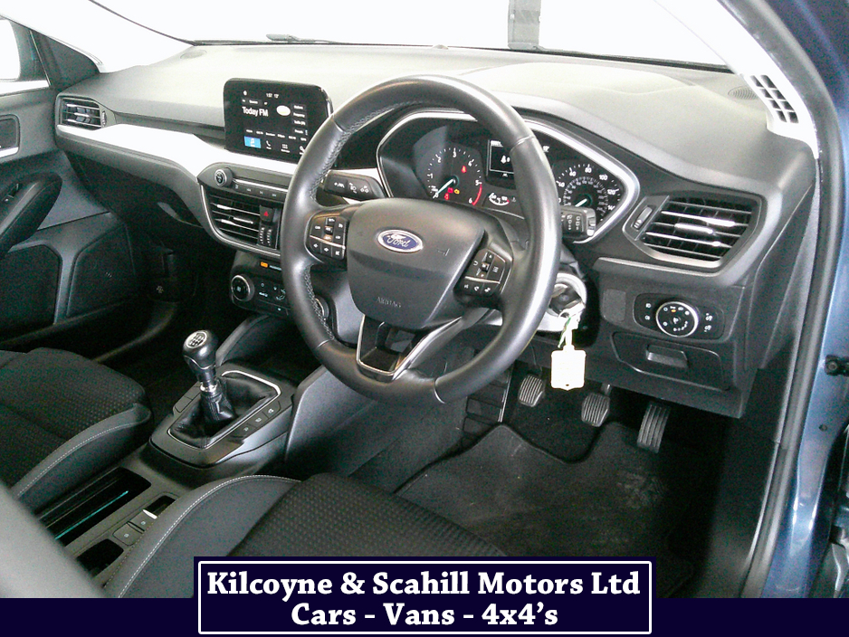 2019 Ford Focus - image 24