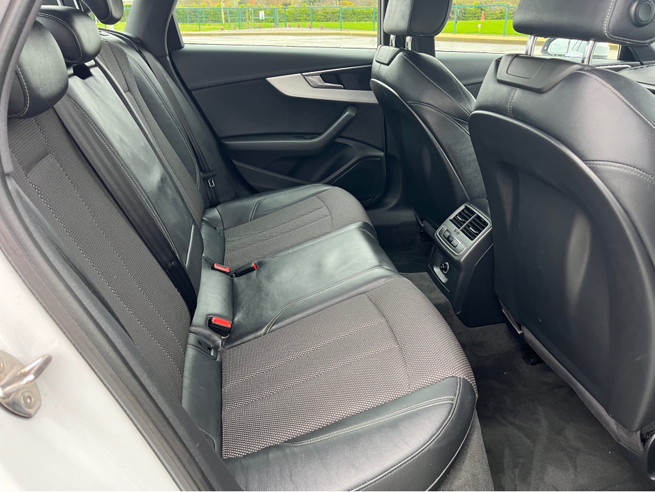 2017 Audi A4 - image 8