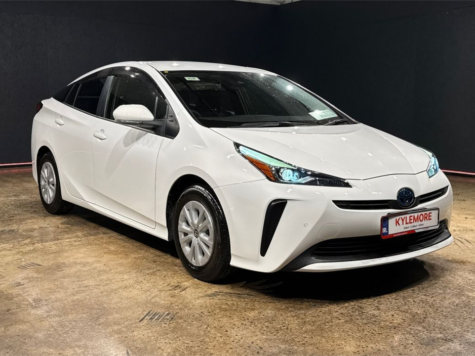 2022 Toyota Prius - image 9