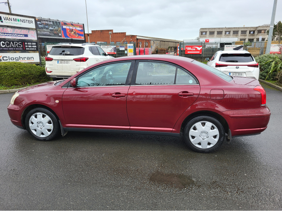 2006 Toyota Avensis - image 6