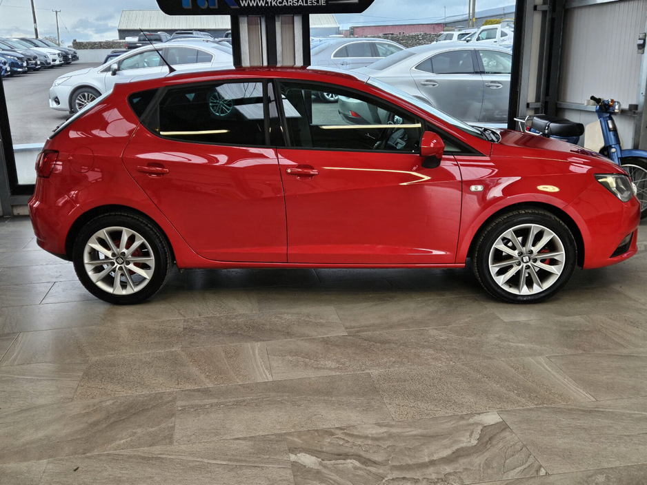 2016 SEAT Ibiza - image 2