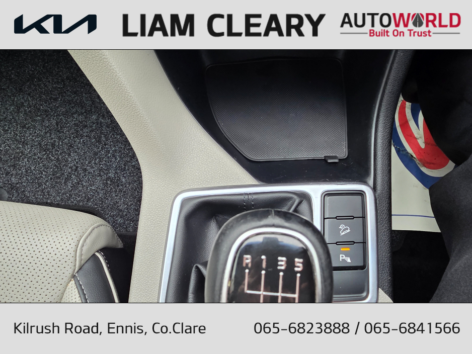 2021 Kia Sportage - image 20