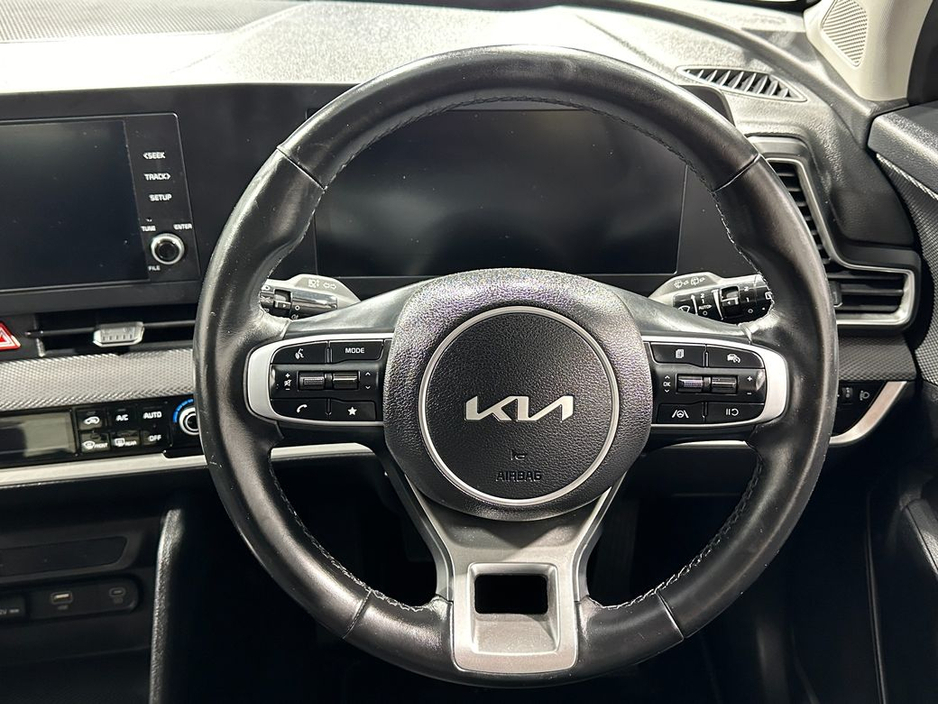 2023 Kia Sportage - image 12