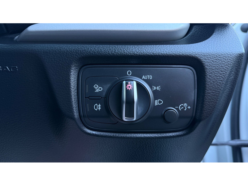 2016 Audi A3 - image 12