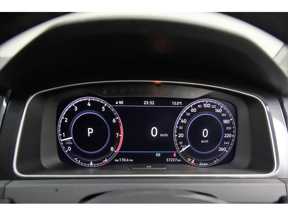 2018 Volkswagen Golf - image 38