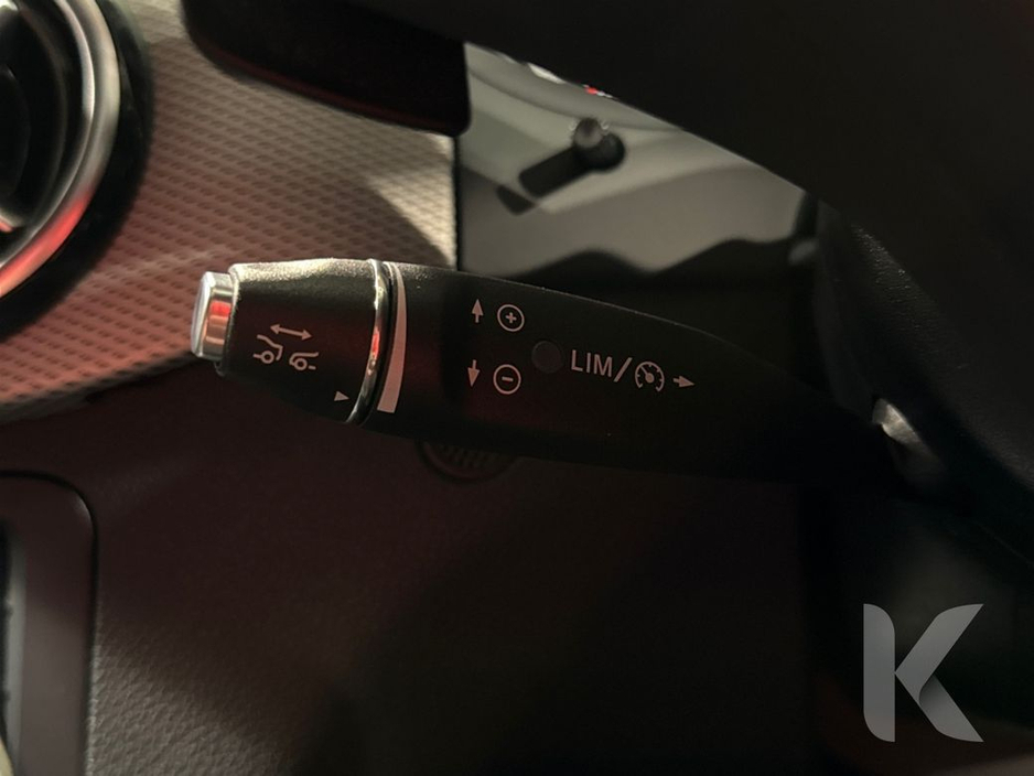 2017 Mercedes-Benz B Class - image 22