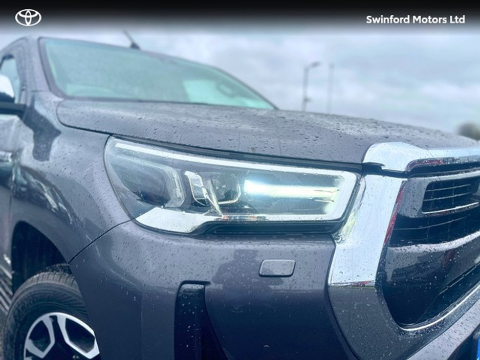 2021 Toyota Hilux - image 6