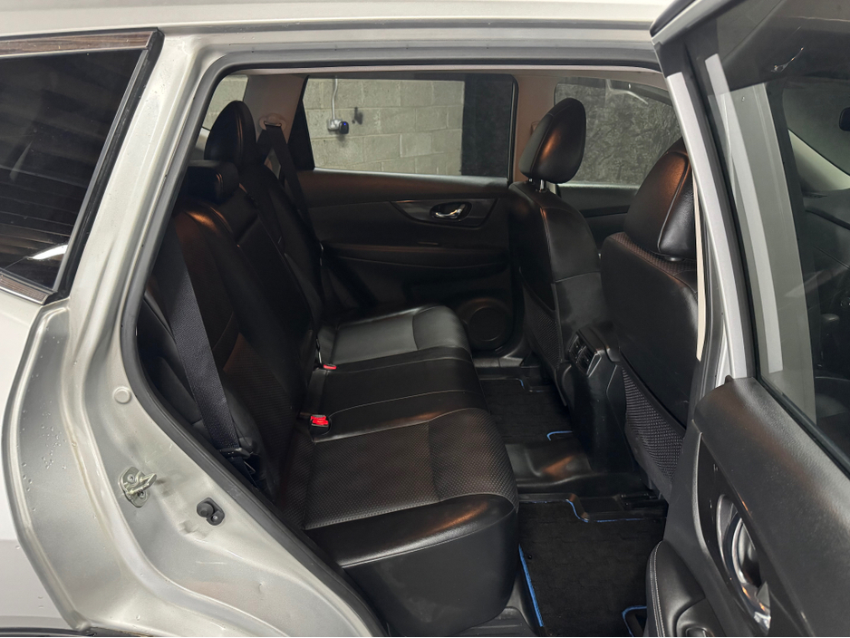 2019 Nissan X-Trail 2.0 L petrol €19,950