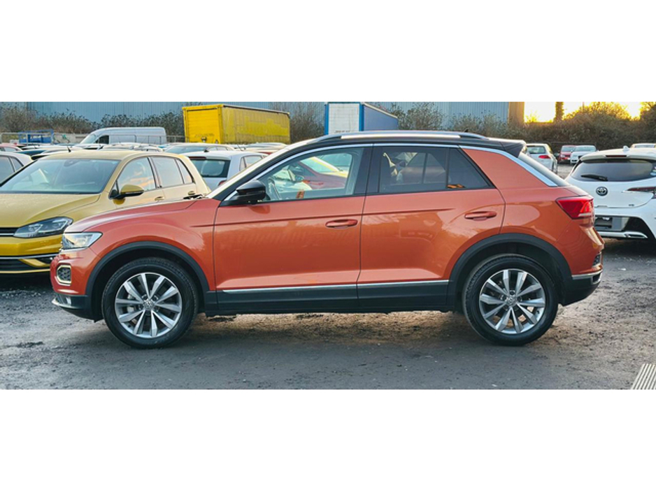 2020 Volkswagen T-Roc - image 5