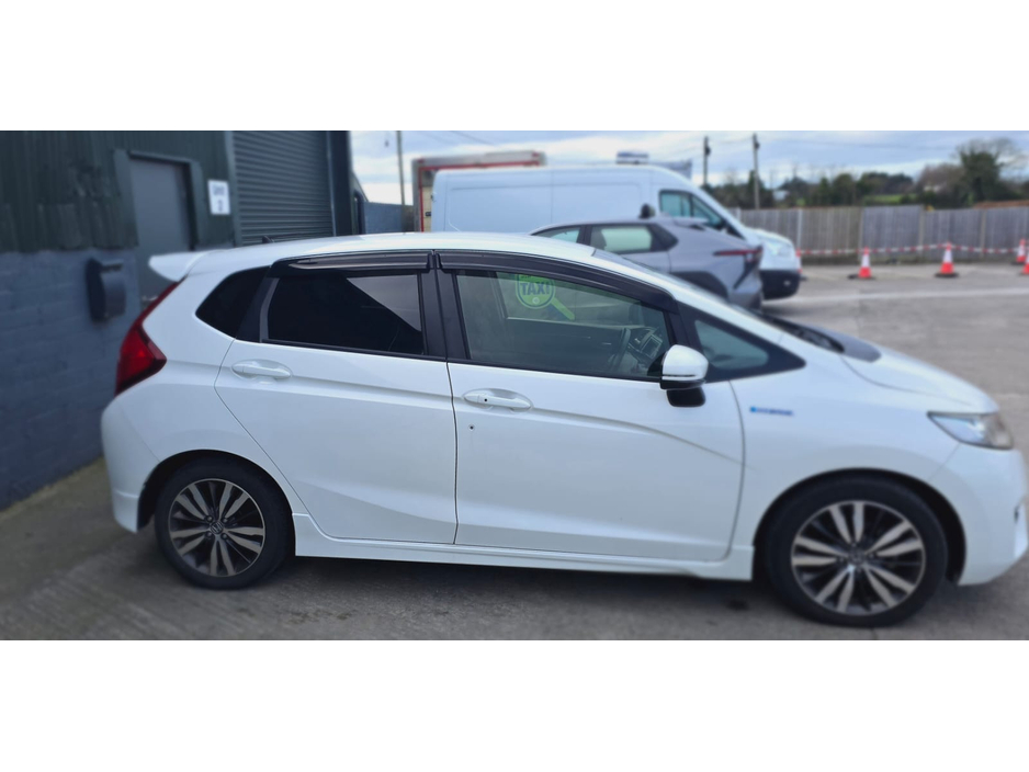 2015 Honda Fit - image 33