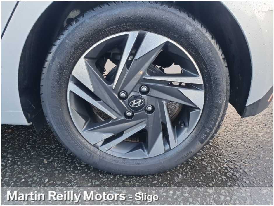 2021 Hyundai i20 Deluxe Plus €14,945