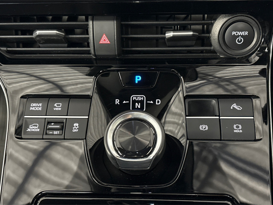 2024 Subaru Solterra - image 16