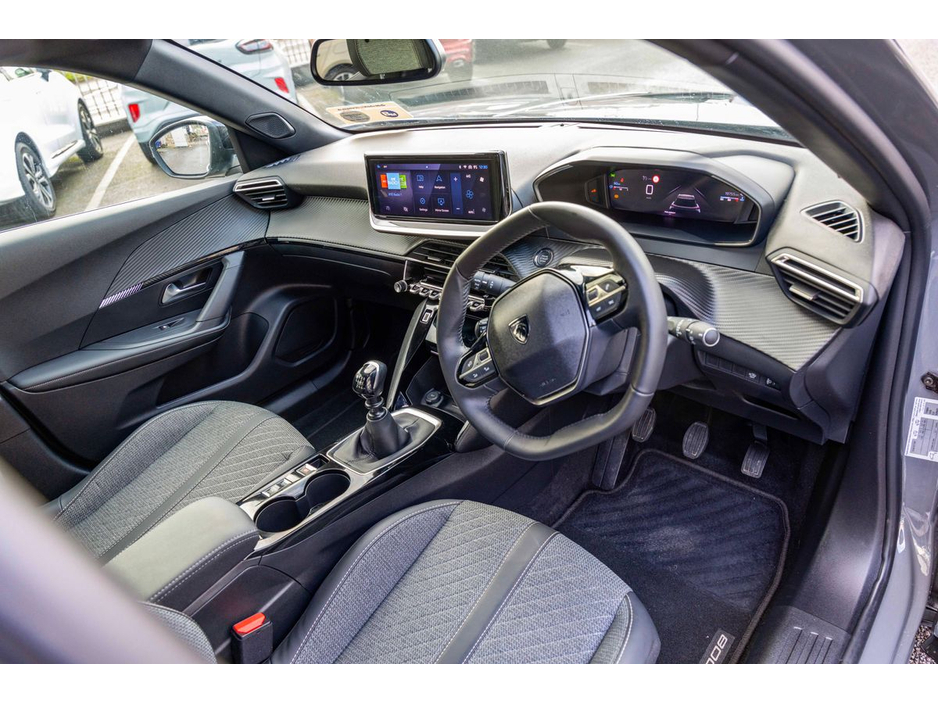 2025 Peugeot 2008 2025 Peugeot 2008 1.2 Puretech 100bhp Allure