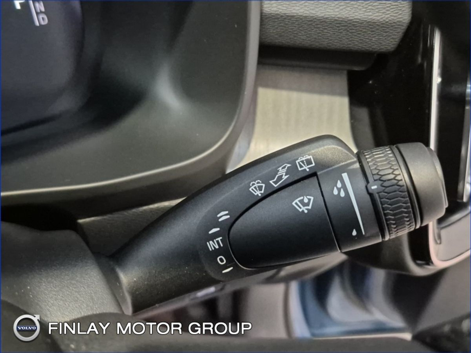 2025 Volvo EX40 Ultra single motor 69kw battery €48,750