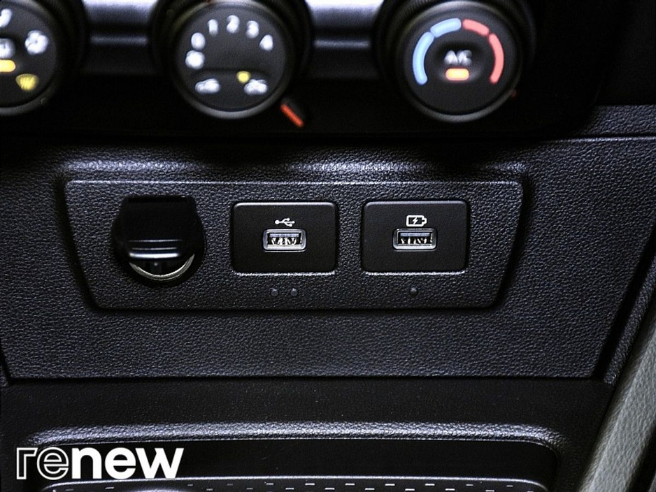 2023 Dacia Duster - image 24