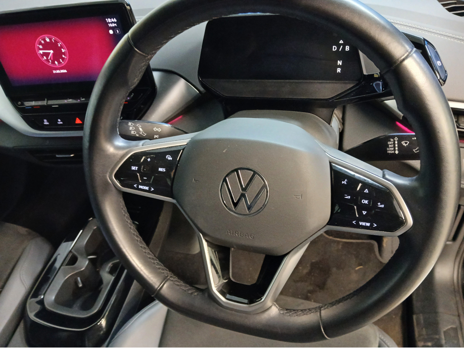 2023 Volkswagen ID.4 - image 9