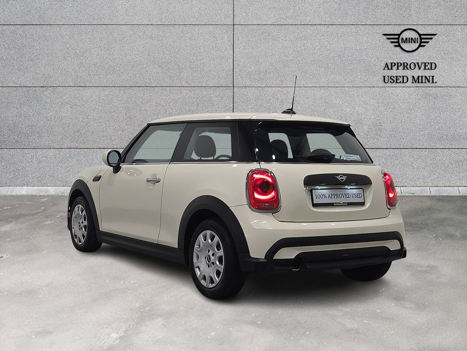 2021 MINI Hatch - image 2