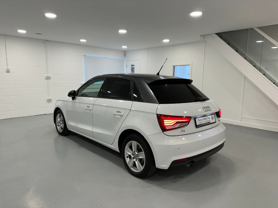 2016 Audi A1 - image 11