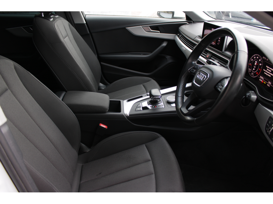 2017 Audi A4 2017 AUDI A4 QUATTRO €25,950