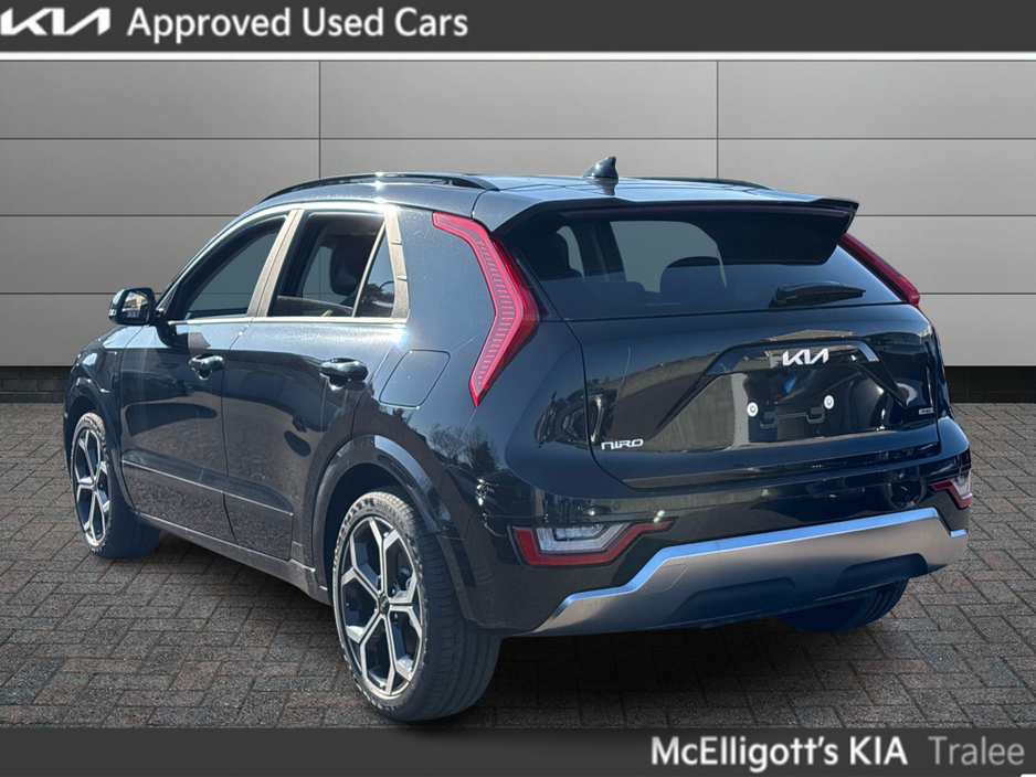 2026 Kia Niro - image 2