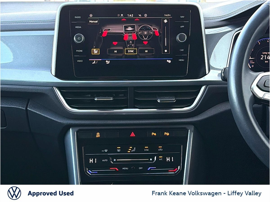 2022 Volkswagen T-Roc - image 15