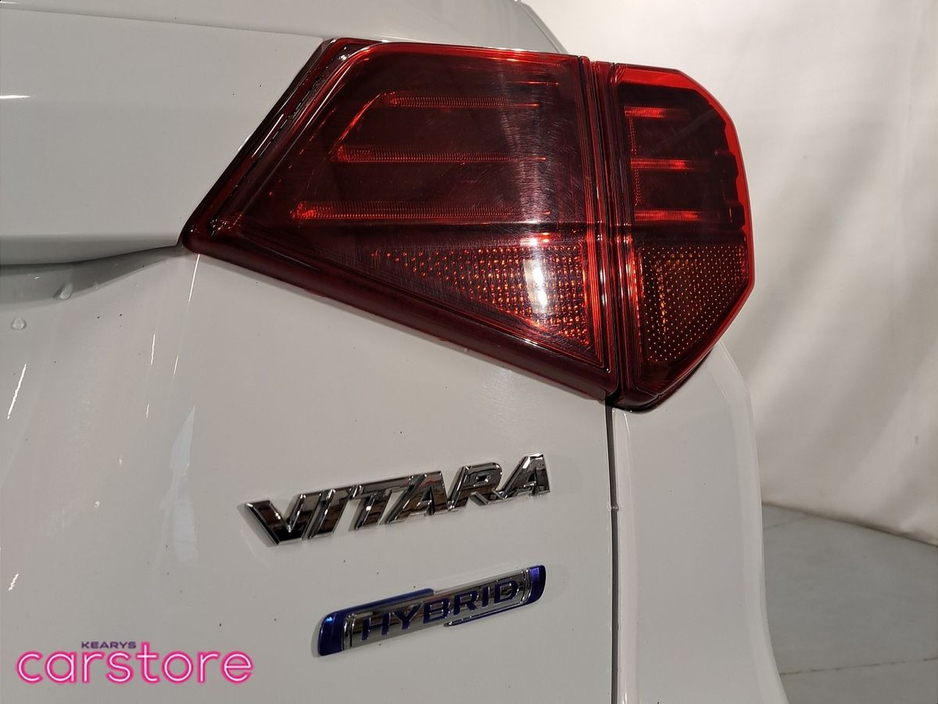 2023 Suzuki Vitara - image 19