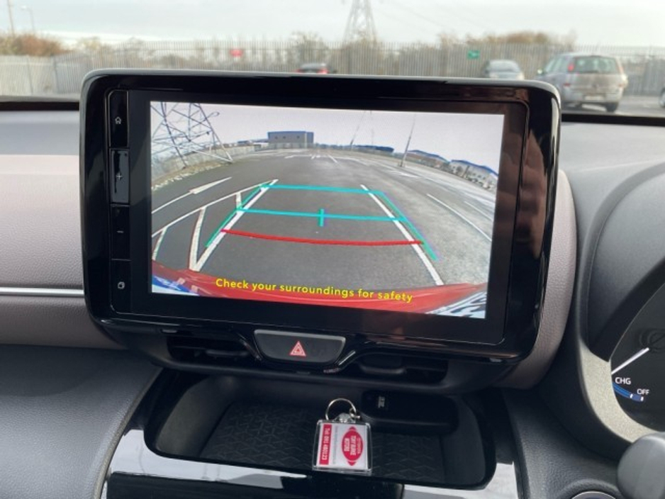 2022 Toyota Yaris Cross - SOL - BiTone - 1.5 Hybrid - Automatic - 1 Previous Owner - EUR 190 Tax // Remote Central Locking // Front Electric Windows // Rear Electric Windows // Electric Mirrors // Heated Mirrors €27,895