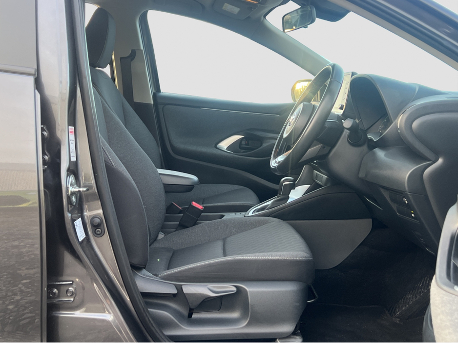 2022 Toyota Yaris 2022 Toyota Yaris 1.5 Self-Charging Hybrid €19,750