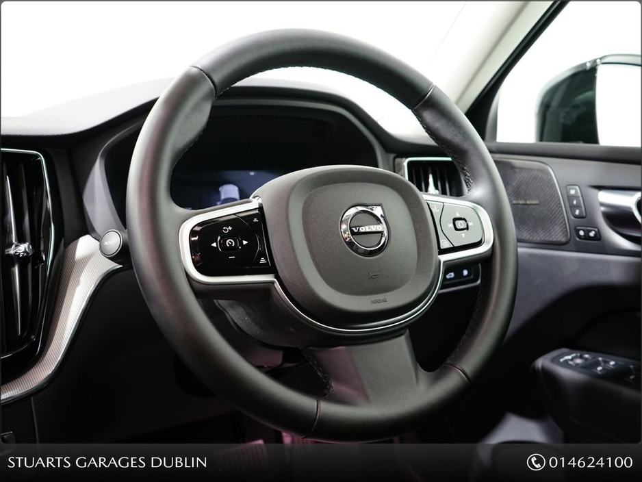 2025 Volvo XC60 T6 XC60 PLUS DARK: 20” UPGRADE DIAMOND CUT ALLOYS, VAPOUR METALLIC WITH CHARCOAL LEATHER, PANORAMIC ROOF, KEYLESS ENTRY, HEATED SEATS €61,945