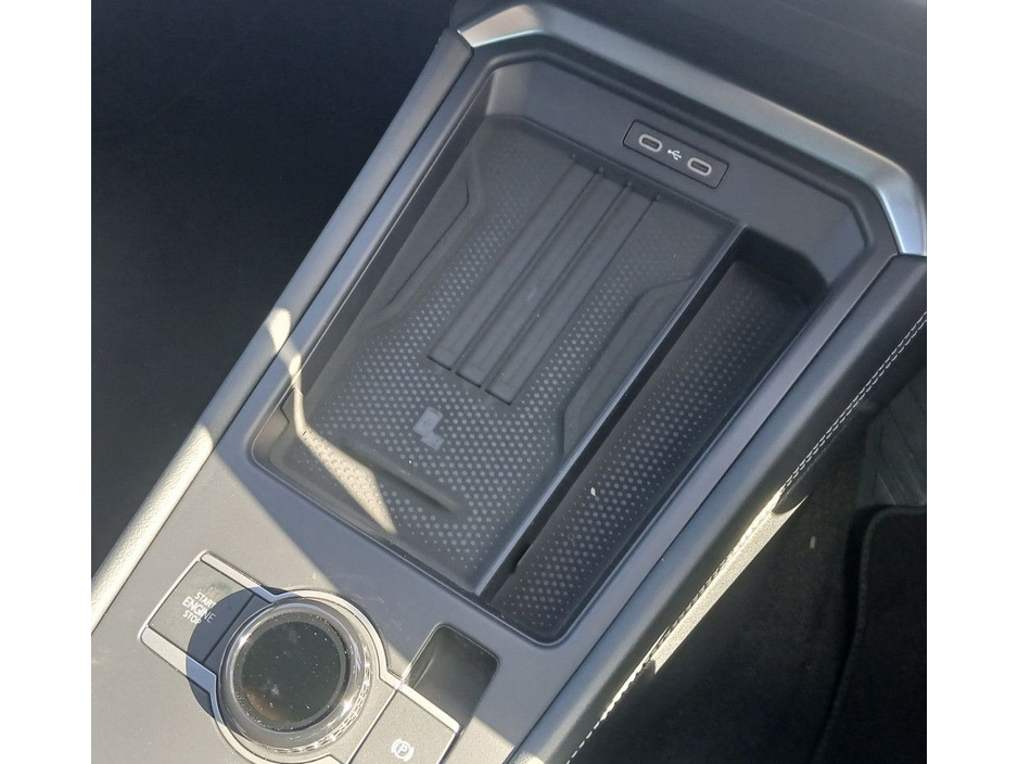 2026 Volkswagen T-Roc - image 13