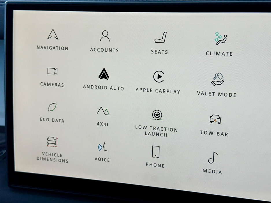 2025 Land Rover Defender - image 24