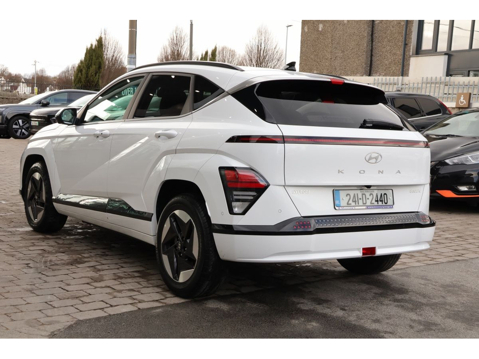 2024 Hyundai Kona - image 7