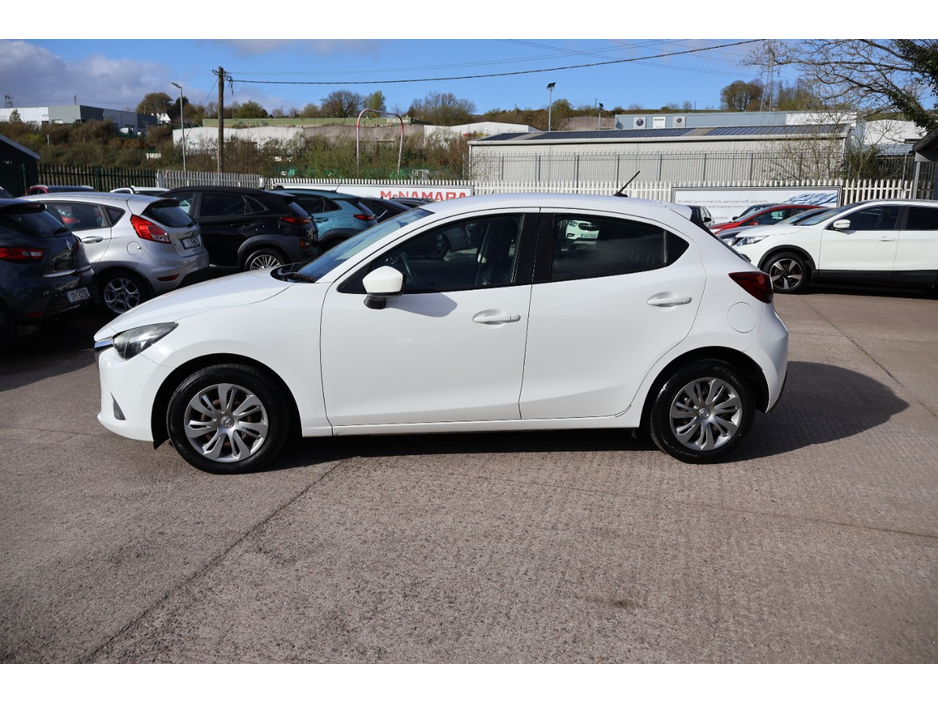 2016 Mazda Demio - image 6