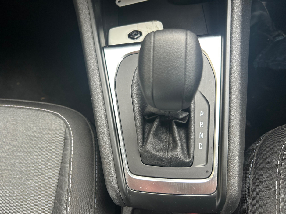 2023 Renault Captur - image 13