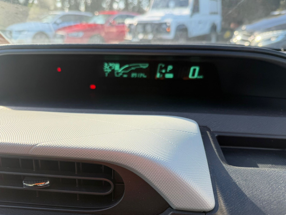 2012 Toyota Aqua  €7,950